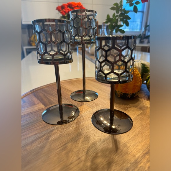 New Without Box Votive Metal with Glass Inserts Candles Holder - Black / Gray - Picture 2 of 8